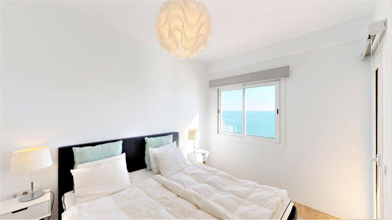 Olimpo - Fuengirola Beachfront Newly Renovated Apartment المظهر الخارجي الصورة