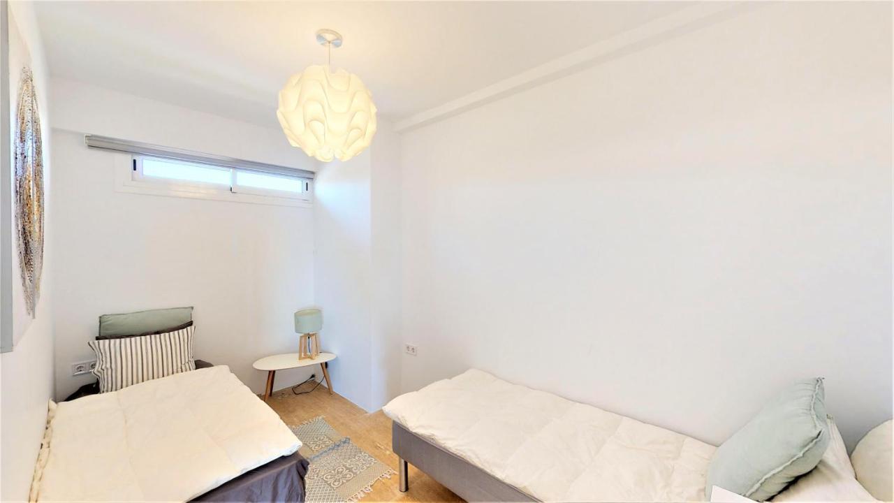 Olimpo - Fuengirola Beachfront Newly Renovated Apartment المظهر الخارجي الصورة