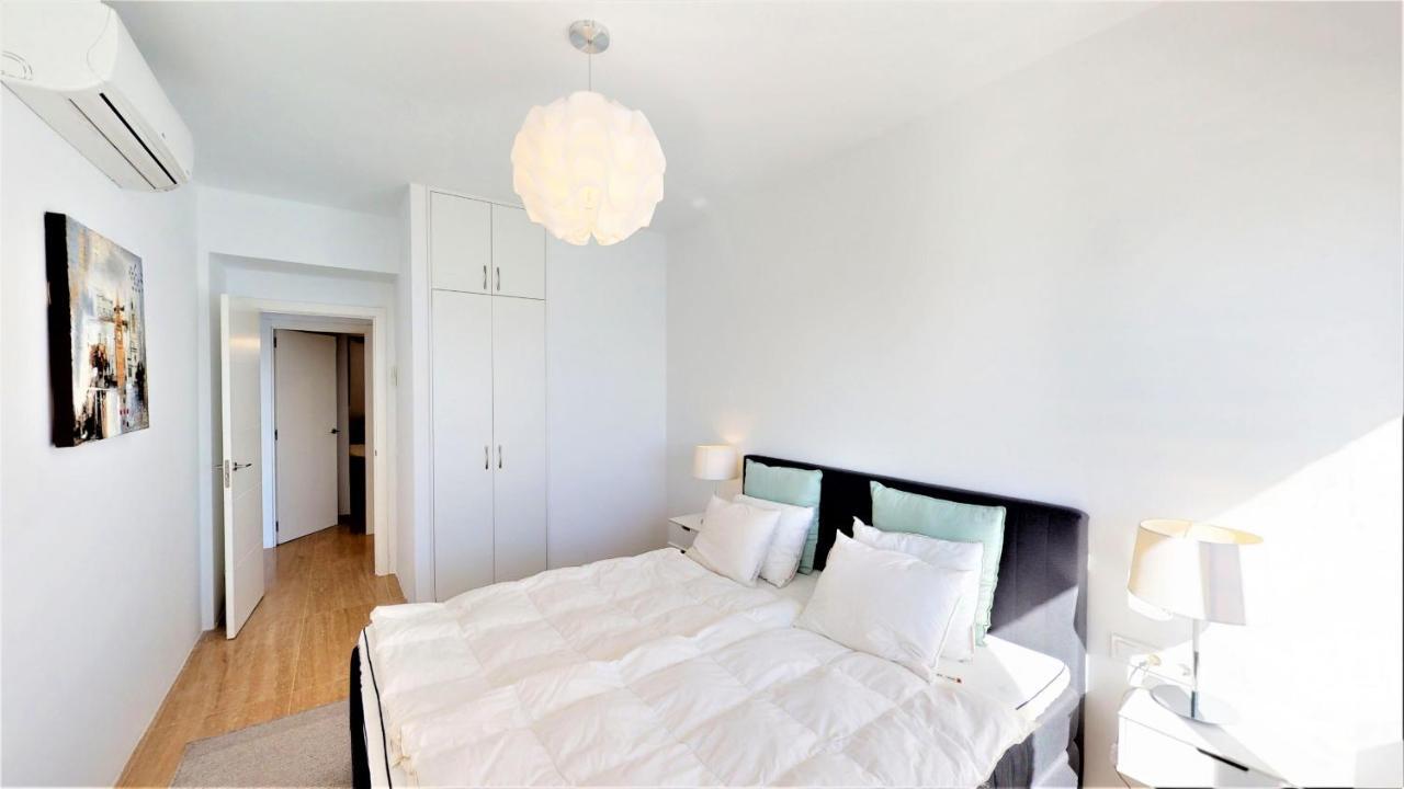 Olimpo - Fuengirola Beachfront Newly Renovated Apartment المظهر الخارجي الصورة